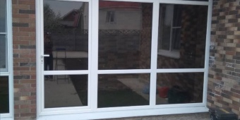 Панорамное остекление тёплого профиля для частного дома