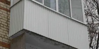 Прямое холодное остекление. Упрочнение каркаса и оформление сайдингом